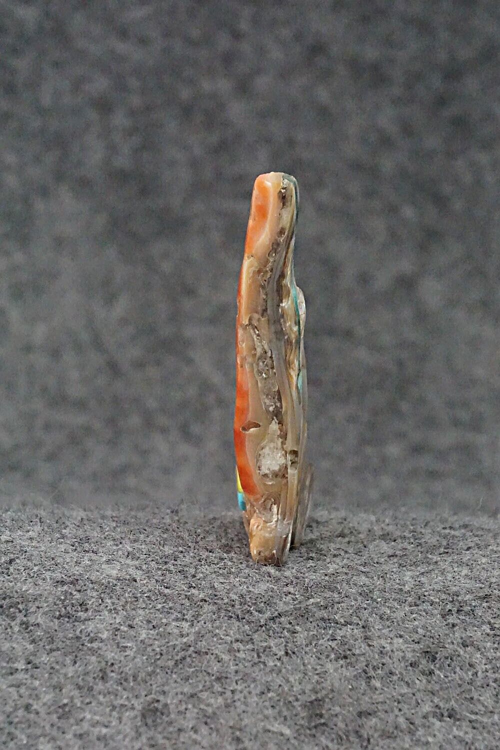 Wolf Zuni Fetish Carving - Bernard Laiwakete