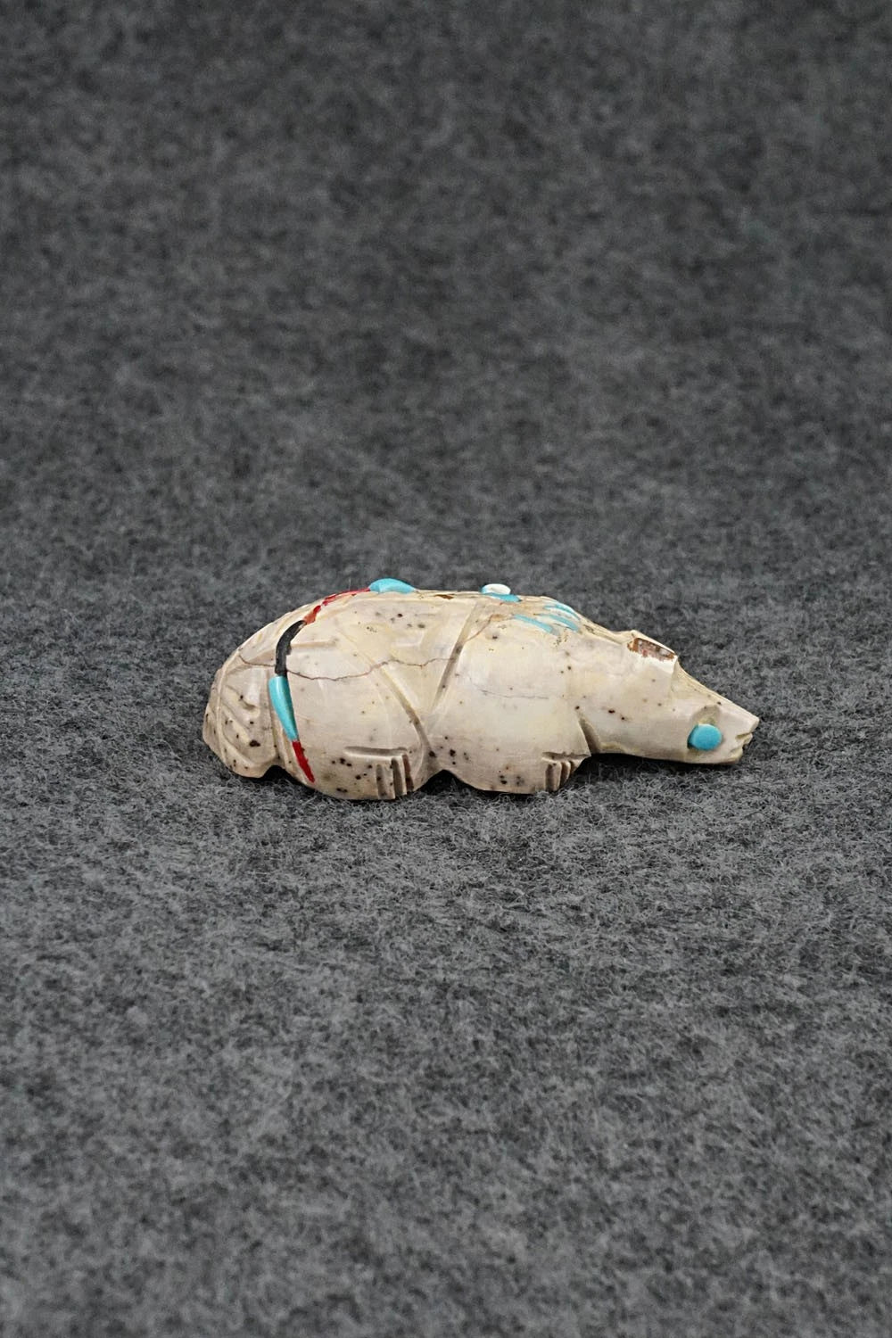 Badger Zuni Fetish Carving - Dannette Laate