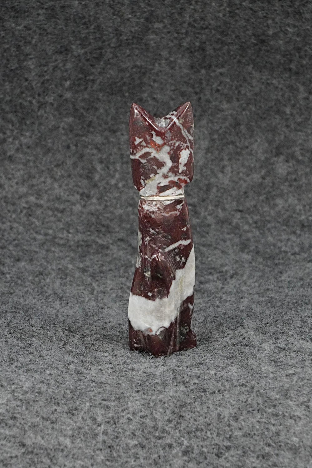 Cat Zuni Fetish Carving - Kenny Chavez