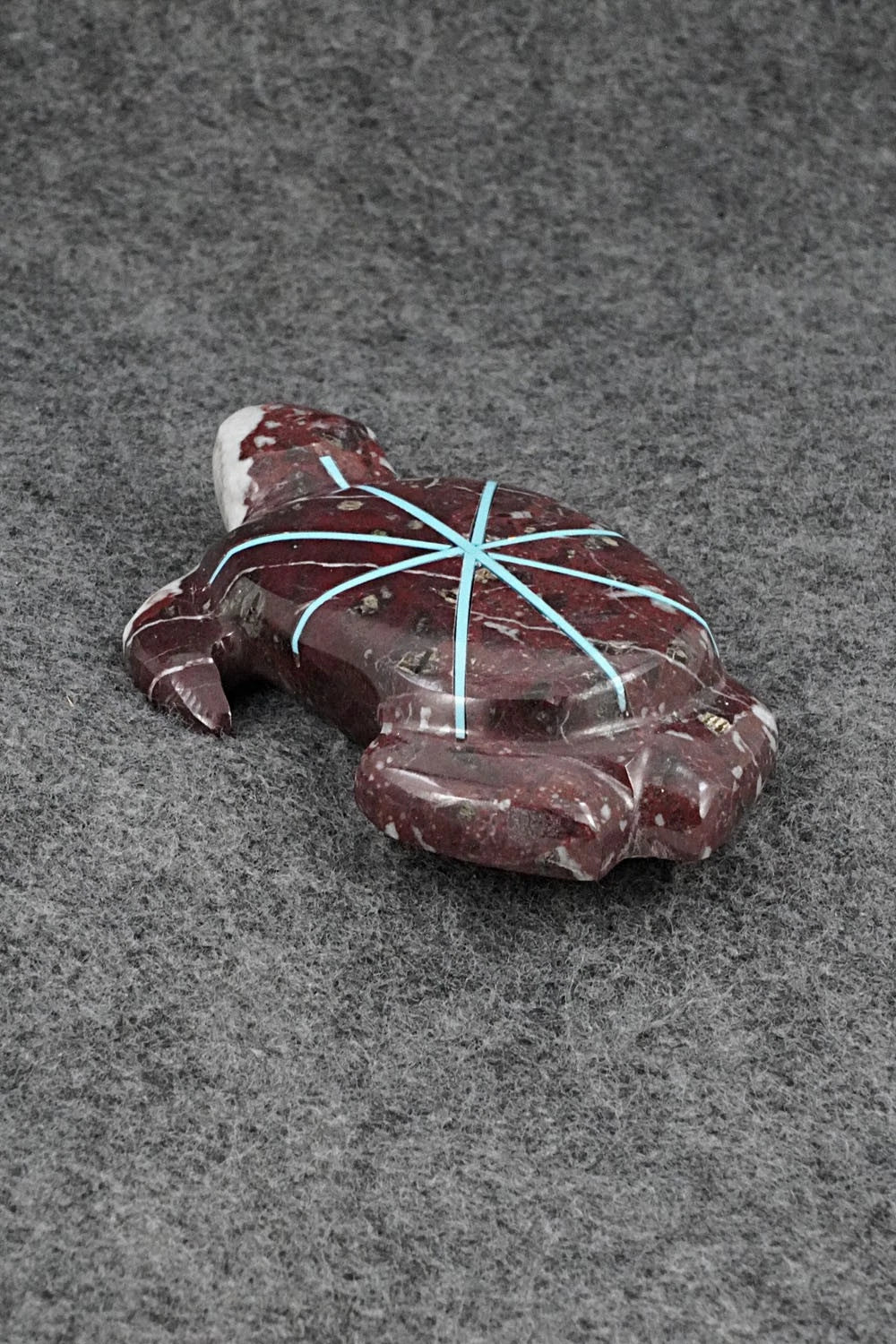 Turtle Zuni Fetish Carving - Kenric Laiwakete