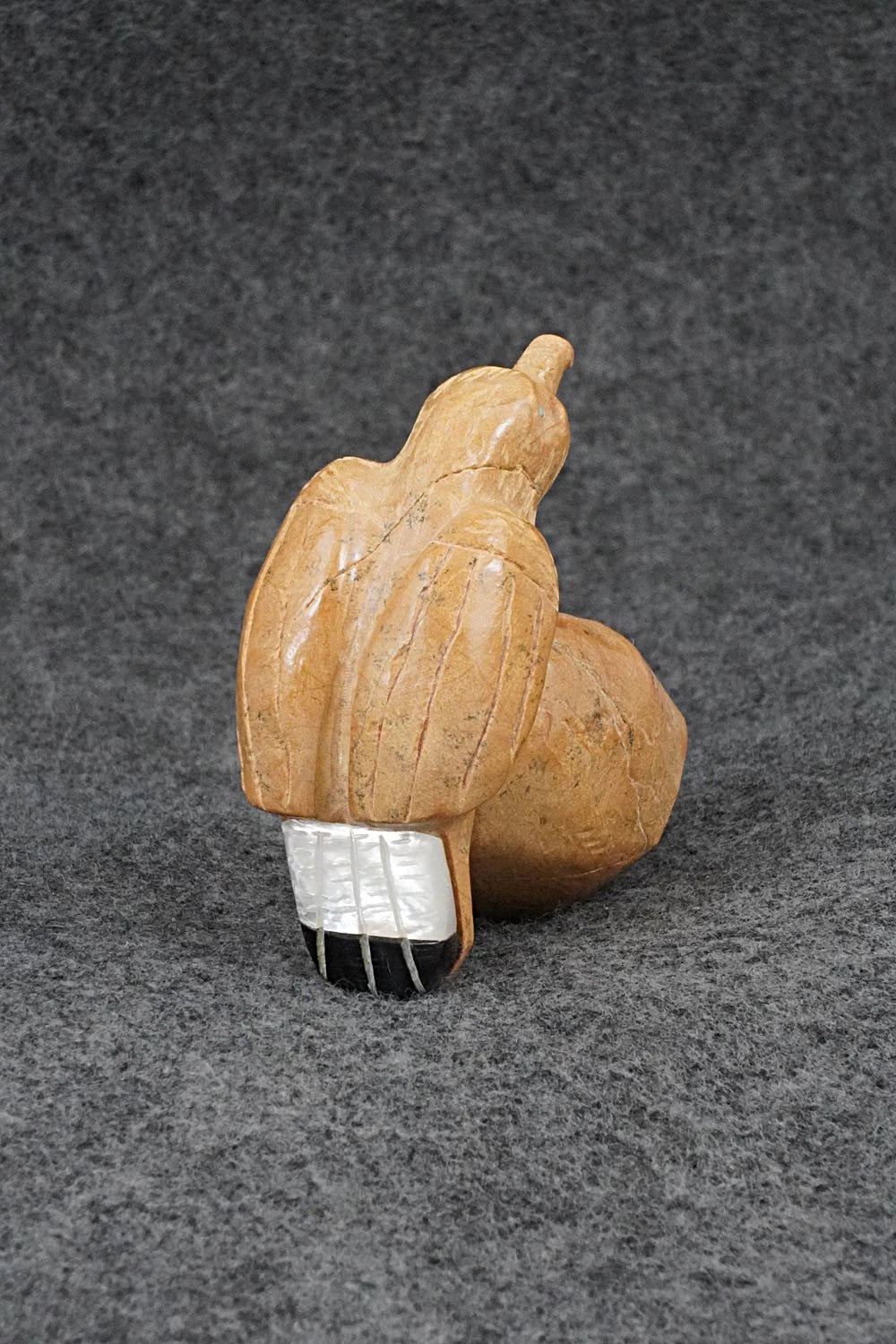 Eagle Zuni Fetish Carving - Freddie Leekya