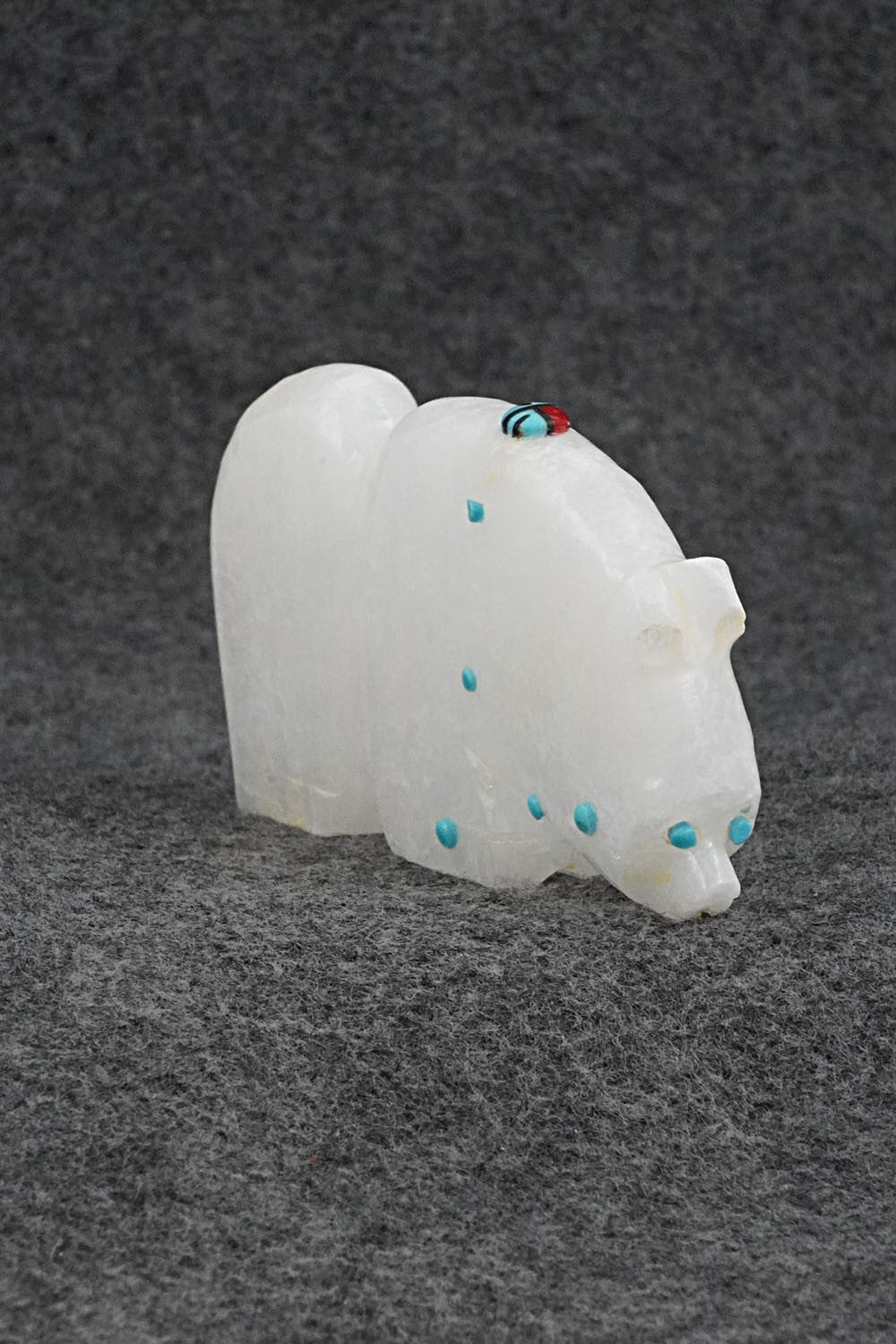 Bear Zuni Fetish Carving - Dannette Laate