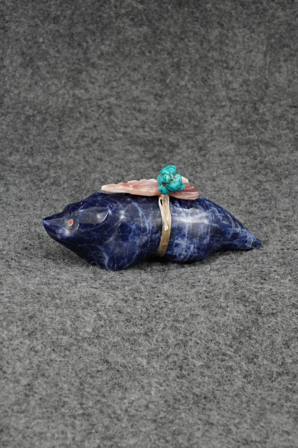 Badger Zuni Fetish Carving - Daphne Quam