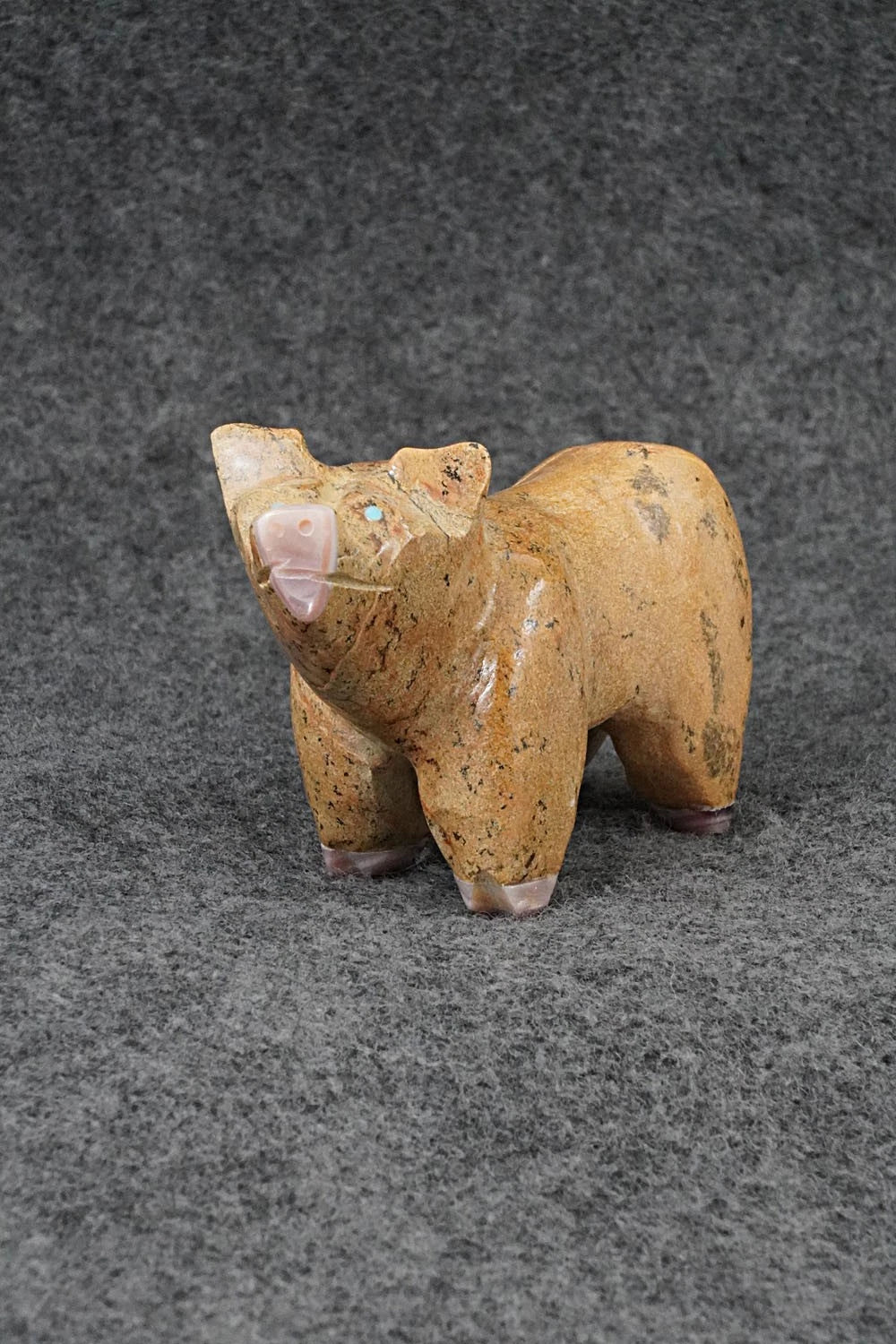 Pig Zuni Fetish Carving - Freddie Leekya