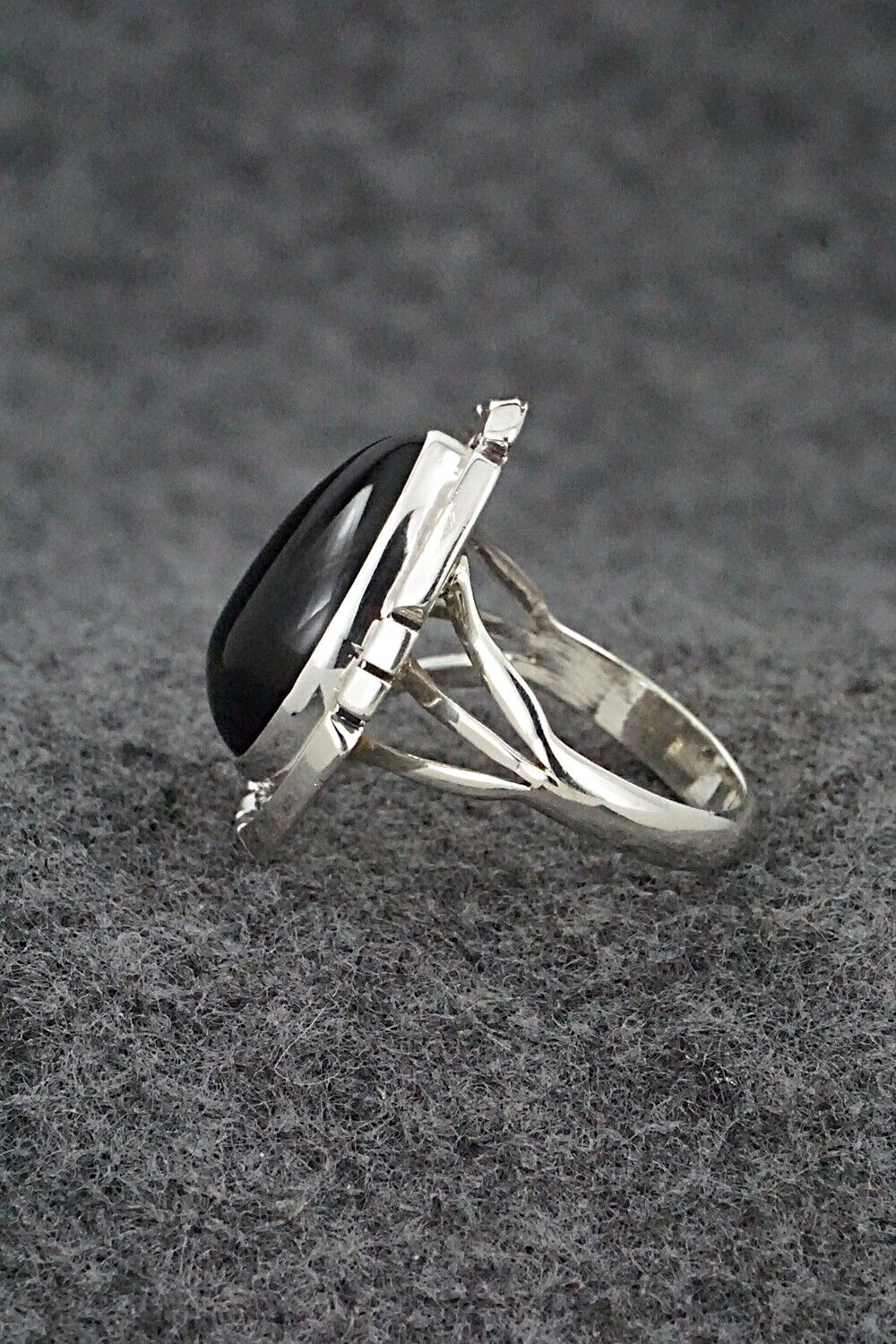 Onyx & Sterling Silver Ring - Samuel Yellowhair - Size 7