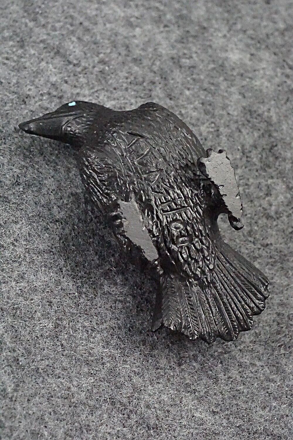 Crow Zuni Fetish Carving - Travis Lasiloo