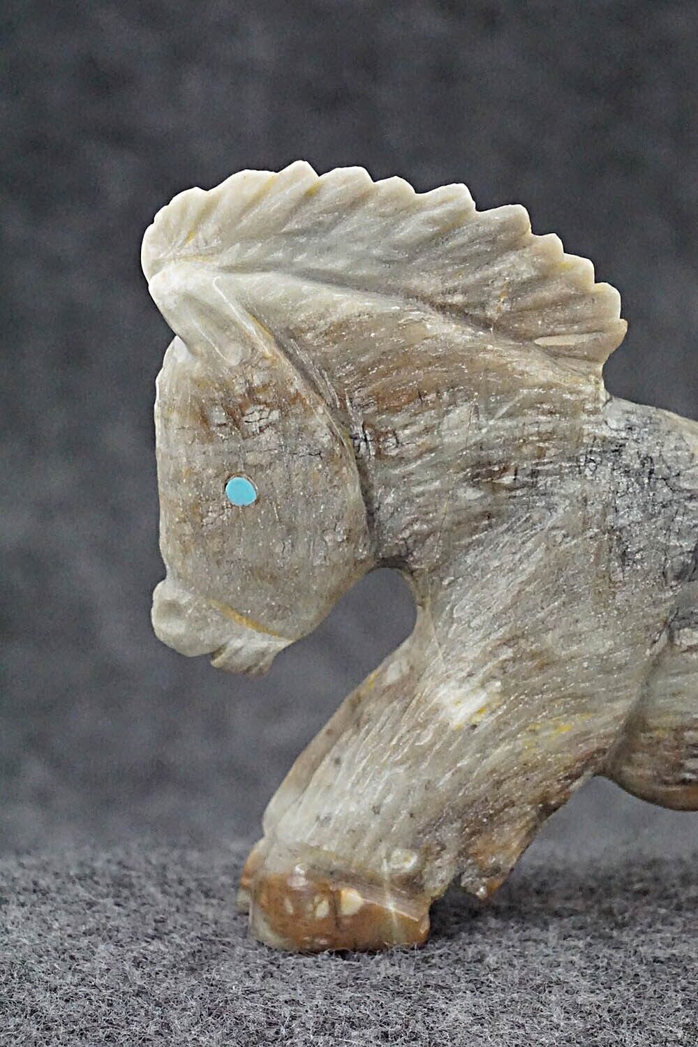 Horse Zuni Fetish Carving - Tony Mackel
