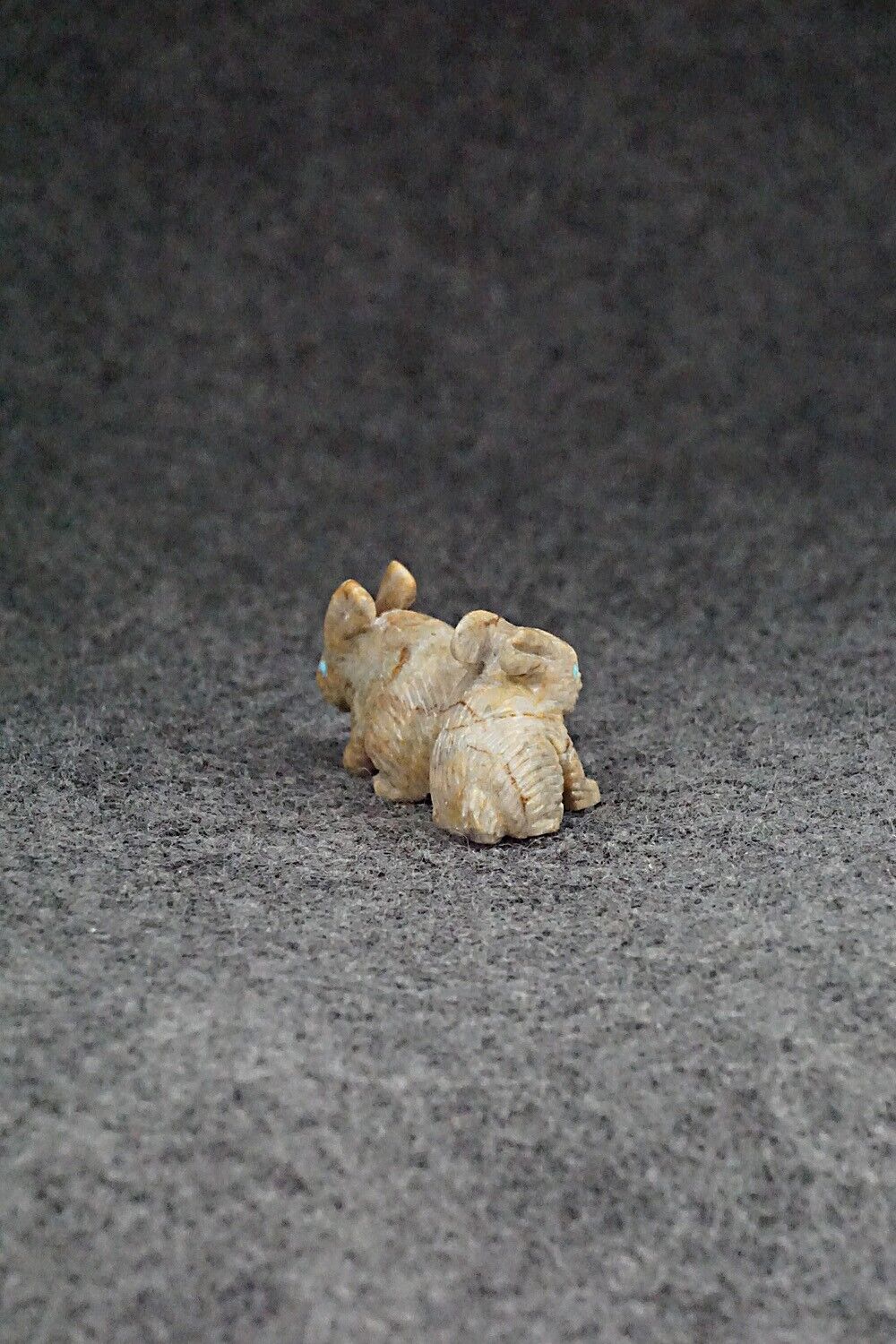 Rabbits Zuni Fetish Carving - Lance Cheama
