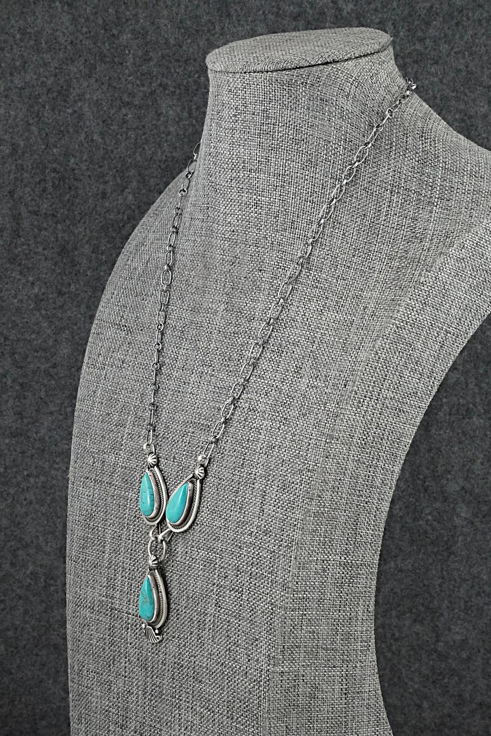 Turquoise & Sterling Silver Necklace - Verley Betone