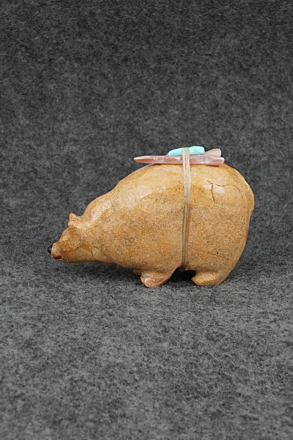 Bear Zuni Fetish Carving - Freddie Leekya
