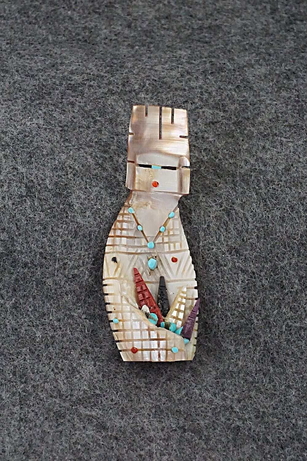 Corn Maiden Zuni Fetish Carving - Carl Etsate