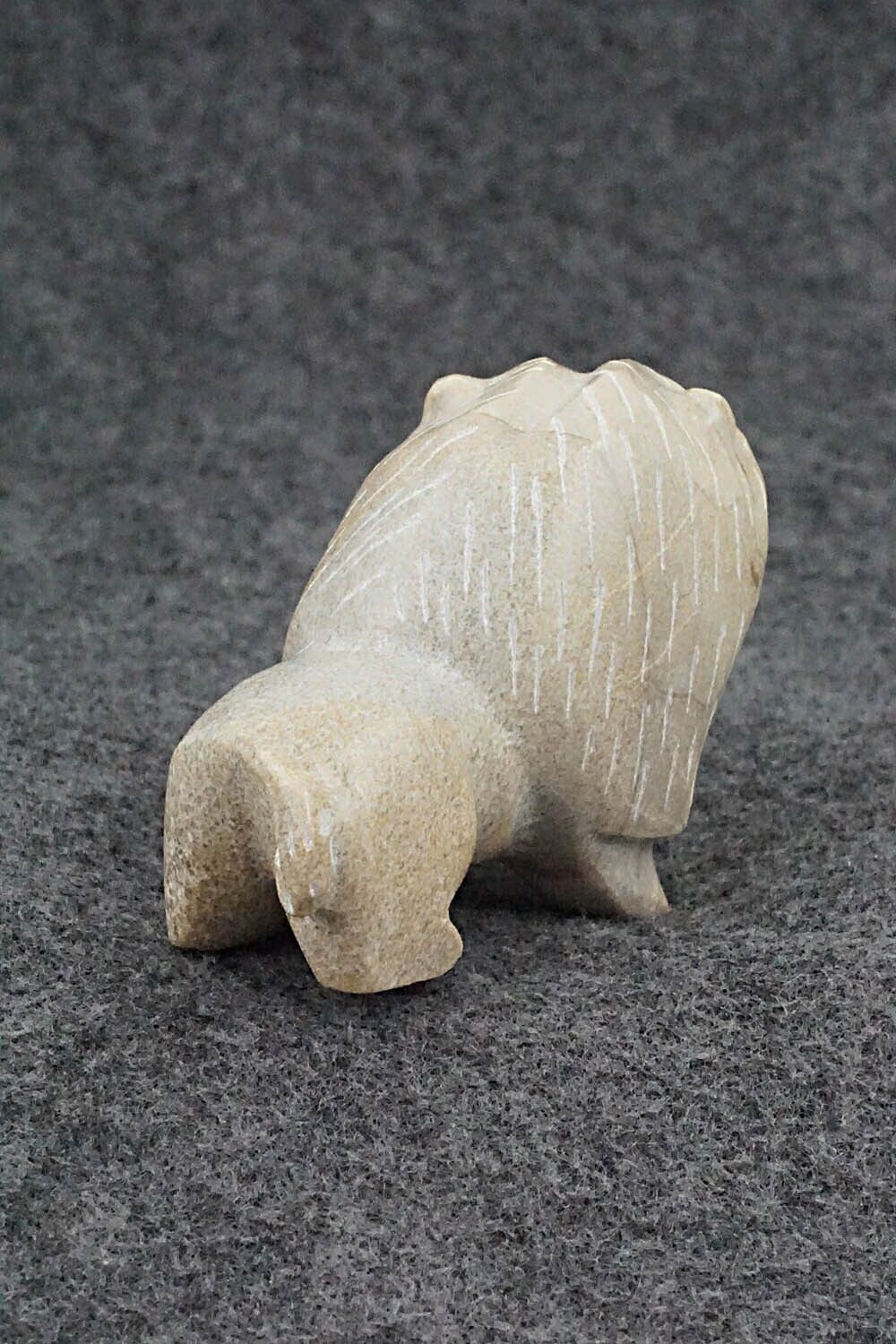 Lion Zuni Fetish Carving - Enrike Leekya