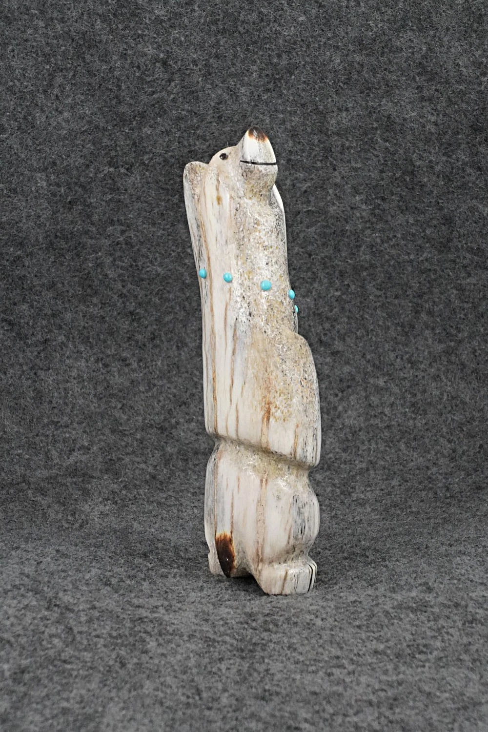 Bear Zuni Fetish Carving - Claudia Peina