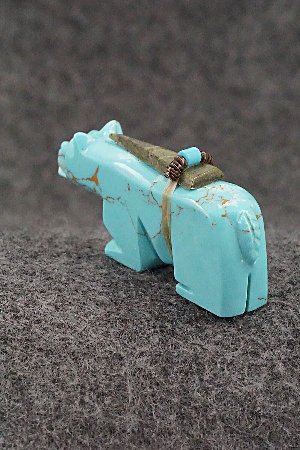 Bear Zuni Fetish Carving - Alex Tsethlikai