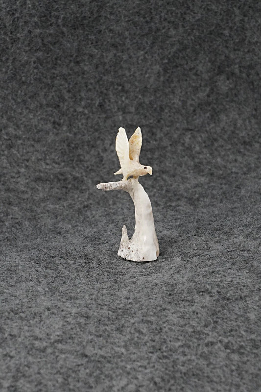 Eagle Zuni Fetish Carving - Ruben Najera
