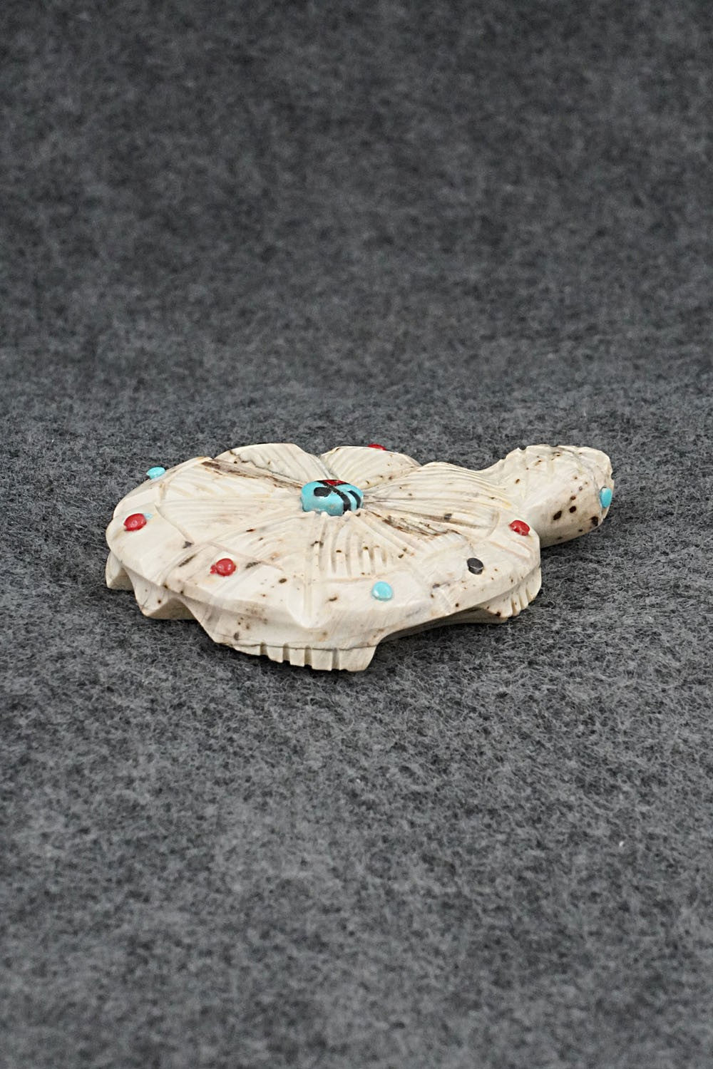 Turtle Zuni Fetish Carving - Dannette Laate