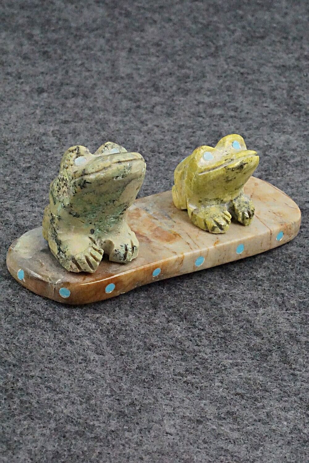 Frogs Zuni Fetish Carving - Stafford Chimoni