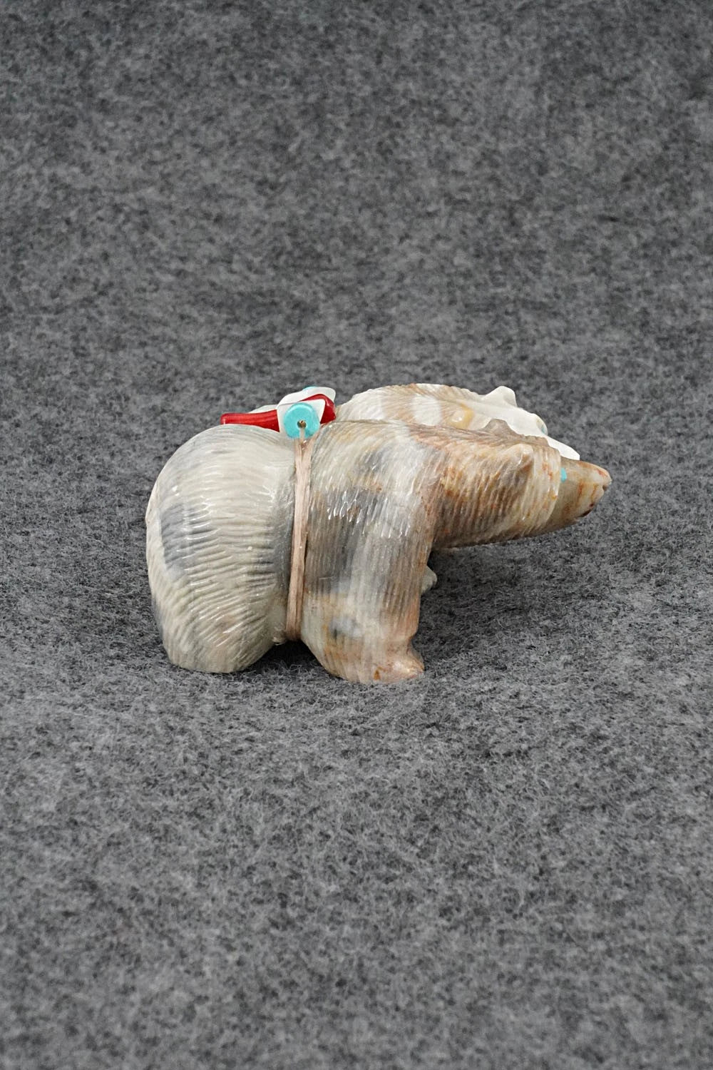Bear Zuni Fetish Carving - Farlan & Paulette Quam