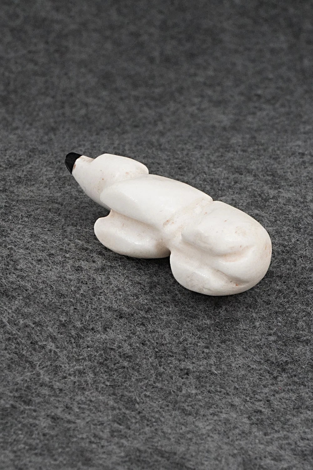 Bear Zuni Fetish Carving - Justin Red Elk
