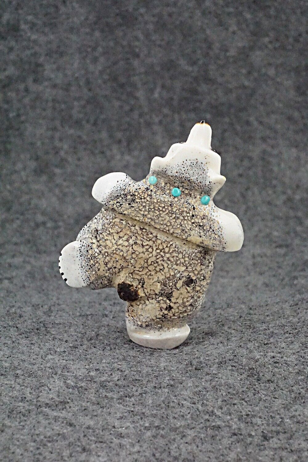 Dancing Bear Zuni Fetish Carving - Claudia Peina