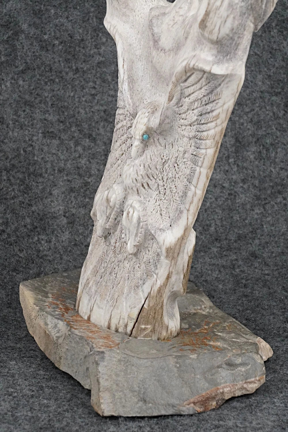 Eagle Zuni Fetish Carving - Terrance Panteah