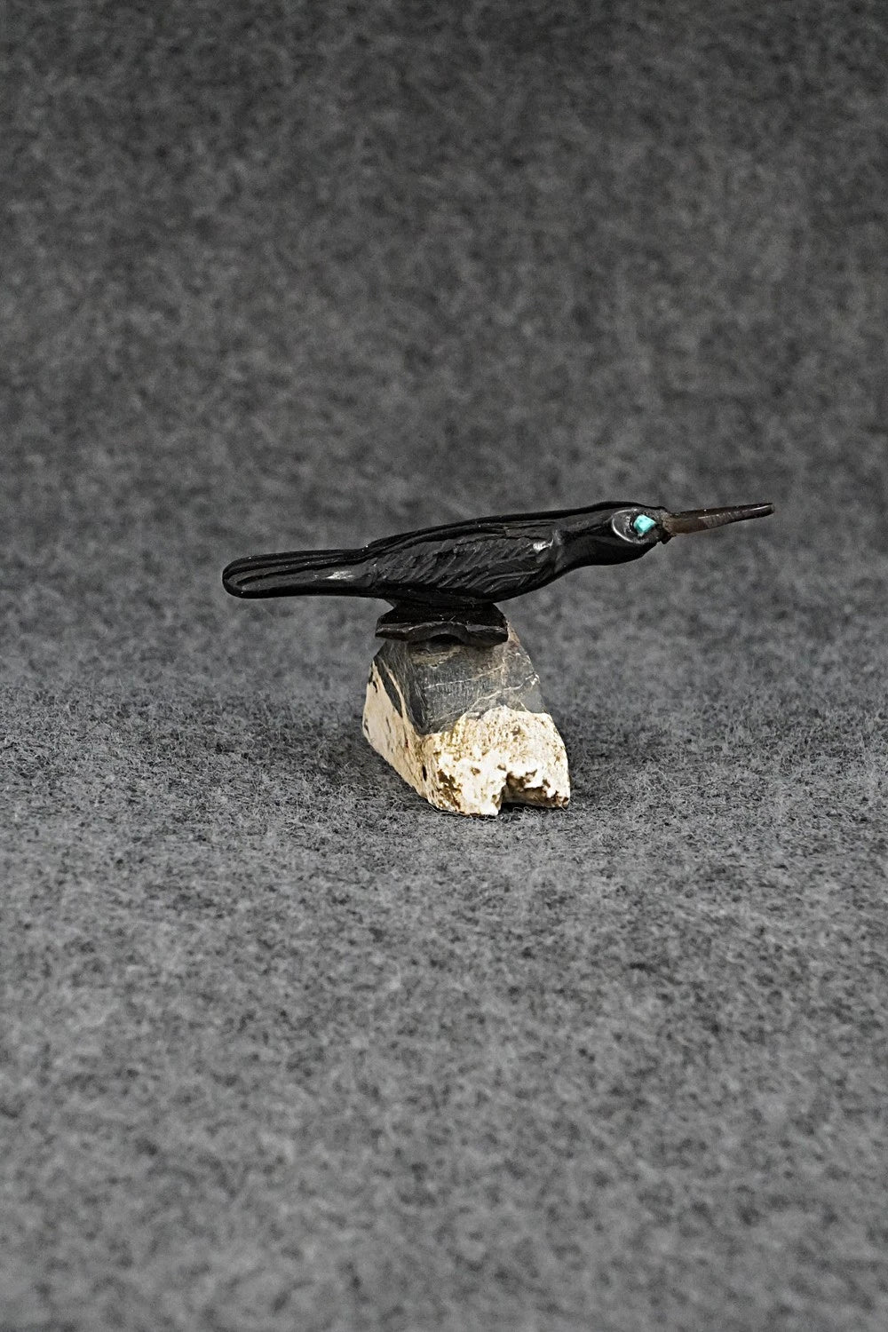 Crow Zuni Fetish Carving - Sullivan Shebola