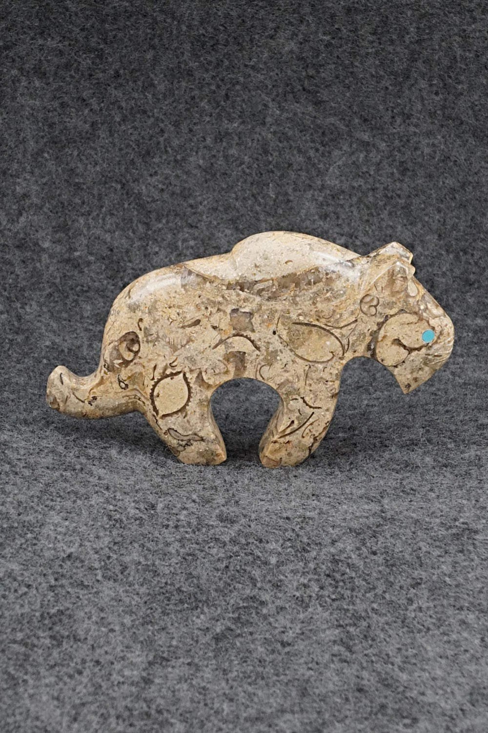 Mountain Lion Zuni Fetish Carving - Kenric Laiwakete