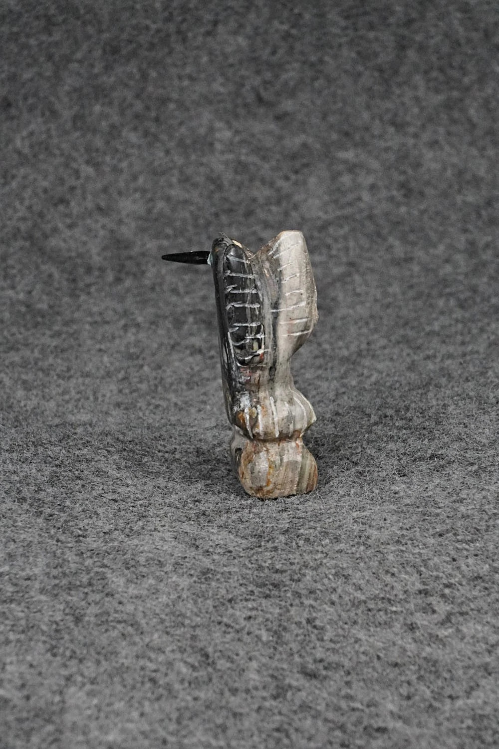 Hummingbird Zuni Fetish Carving - Justin Red Elk