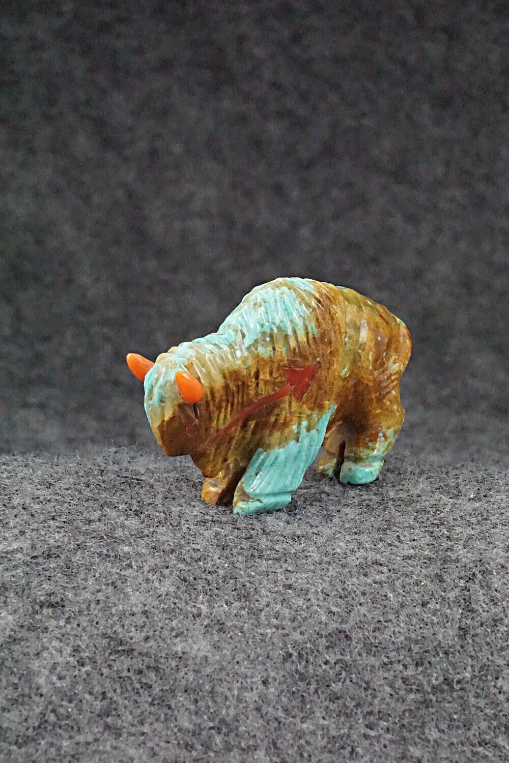 Buffalo Zuni Fetish Carving - Andres Quandelacy