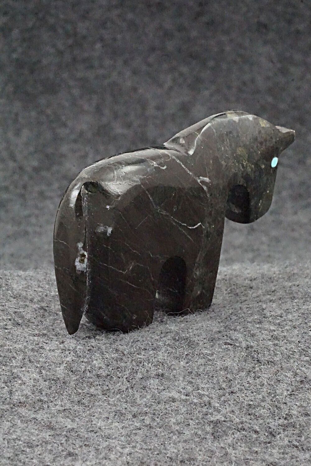 Horse Zuni Fetish Carving - Bernard Laiwakete