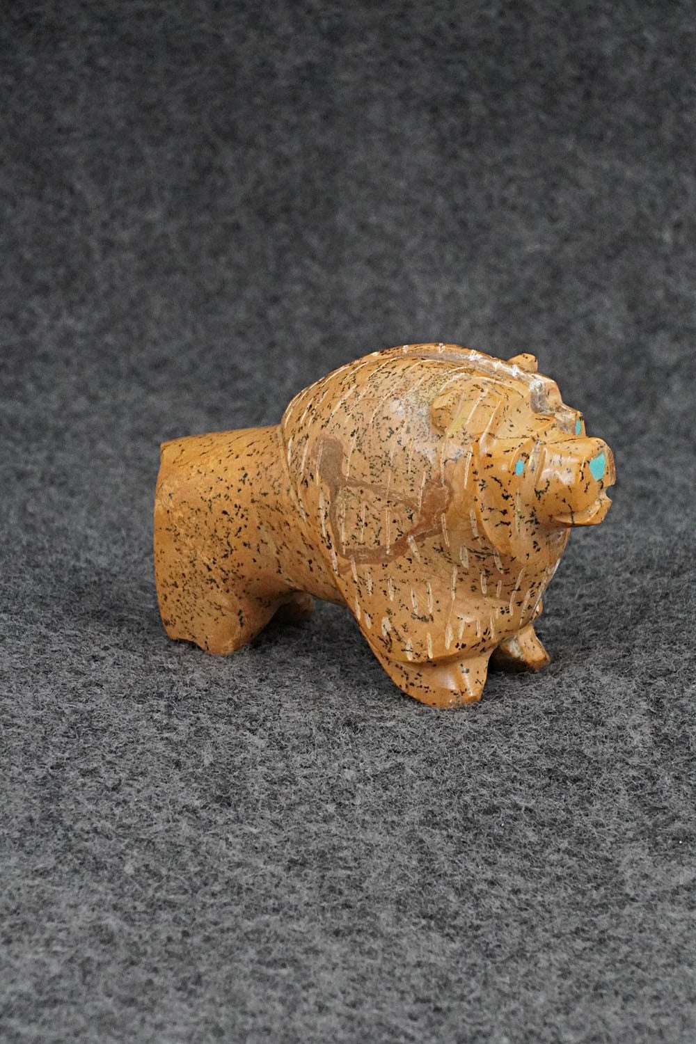 Lion Zuni Fetish Carving - Enrike Leekya