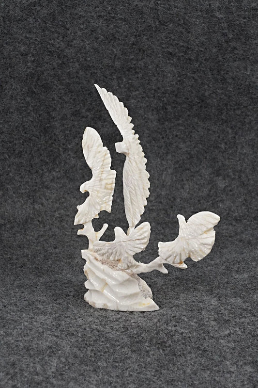 Eagle Zuni Fetish Carving - Ruben Najera