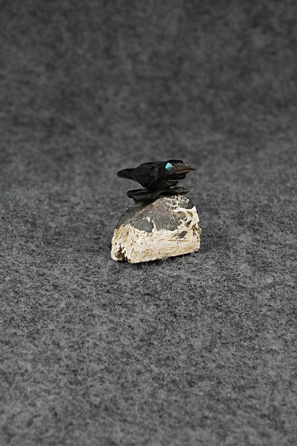 Crow Zuni Fetish Carving - Sullivan Shebola
