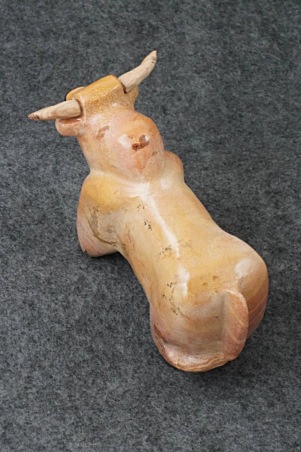 Bull Zuni Fetish Carving - Freddie Leekya