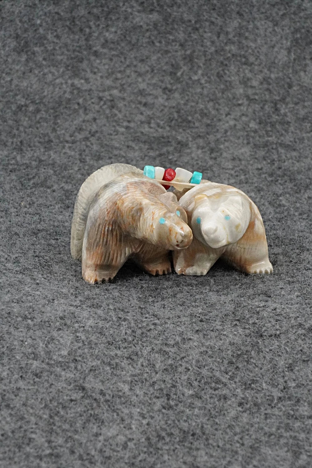 Bear Zuni Fetish Carving - Farlan & Paulette Quam