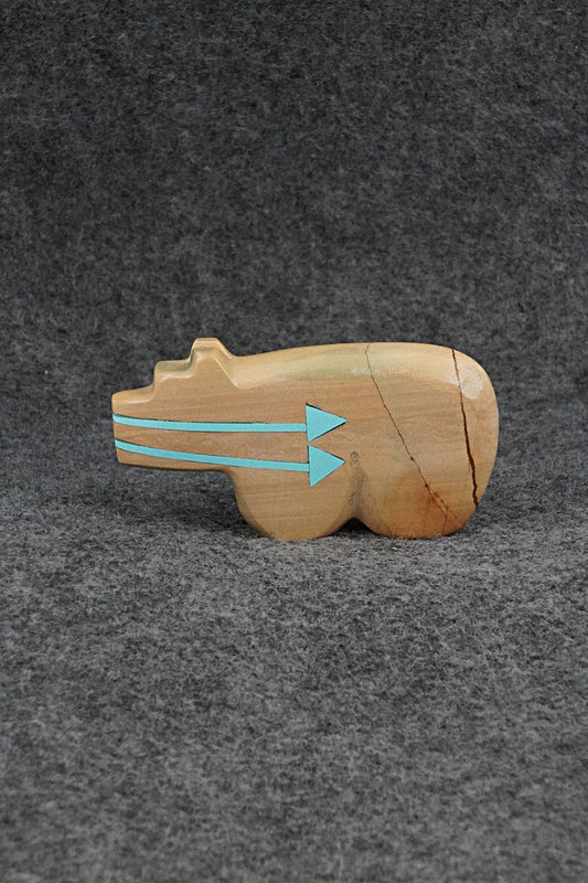 Bear Zuni Fetish Carving - Bernard Laiwakete