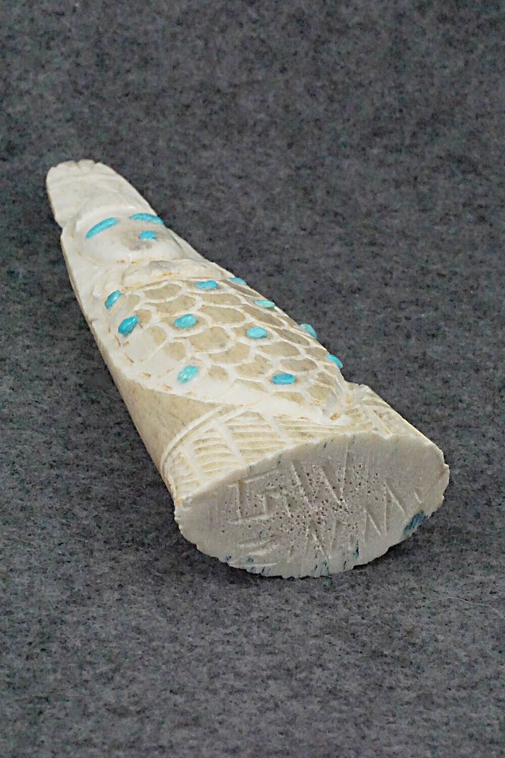 Corn Maiden Zuni Fetish Carving - Garrick Weeka