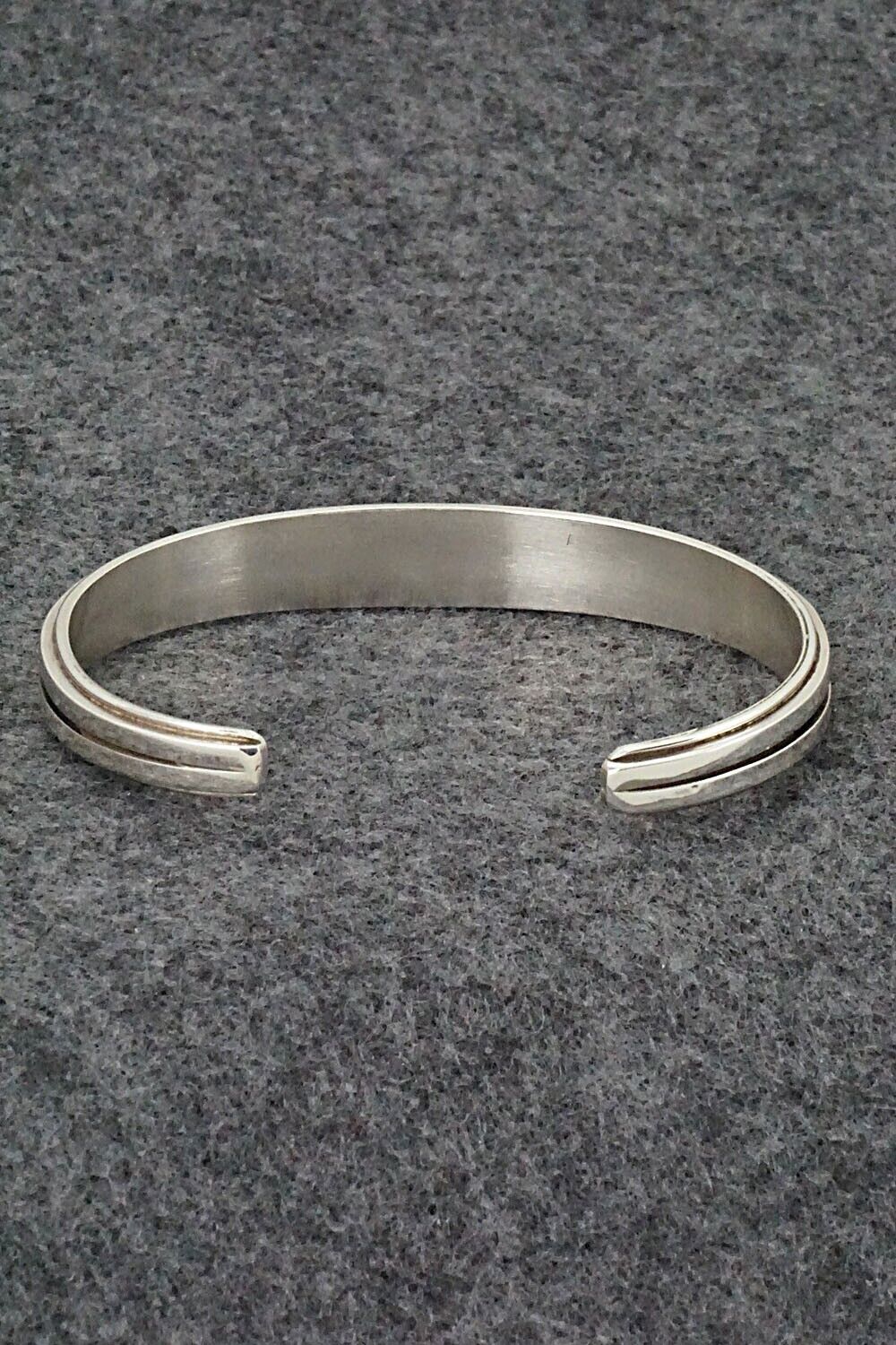 Onyx & Sterling Silver Bracelet - Wilbert Muskett