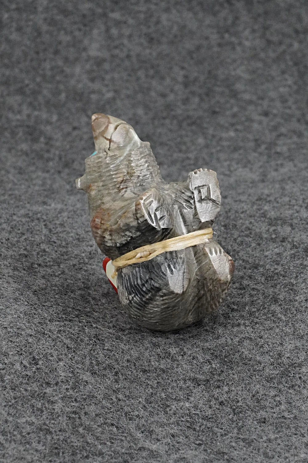 Bear Zuni Fetish Carving - Farlan & Paulette Quam