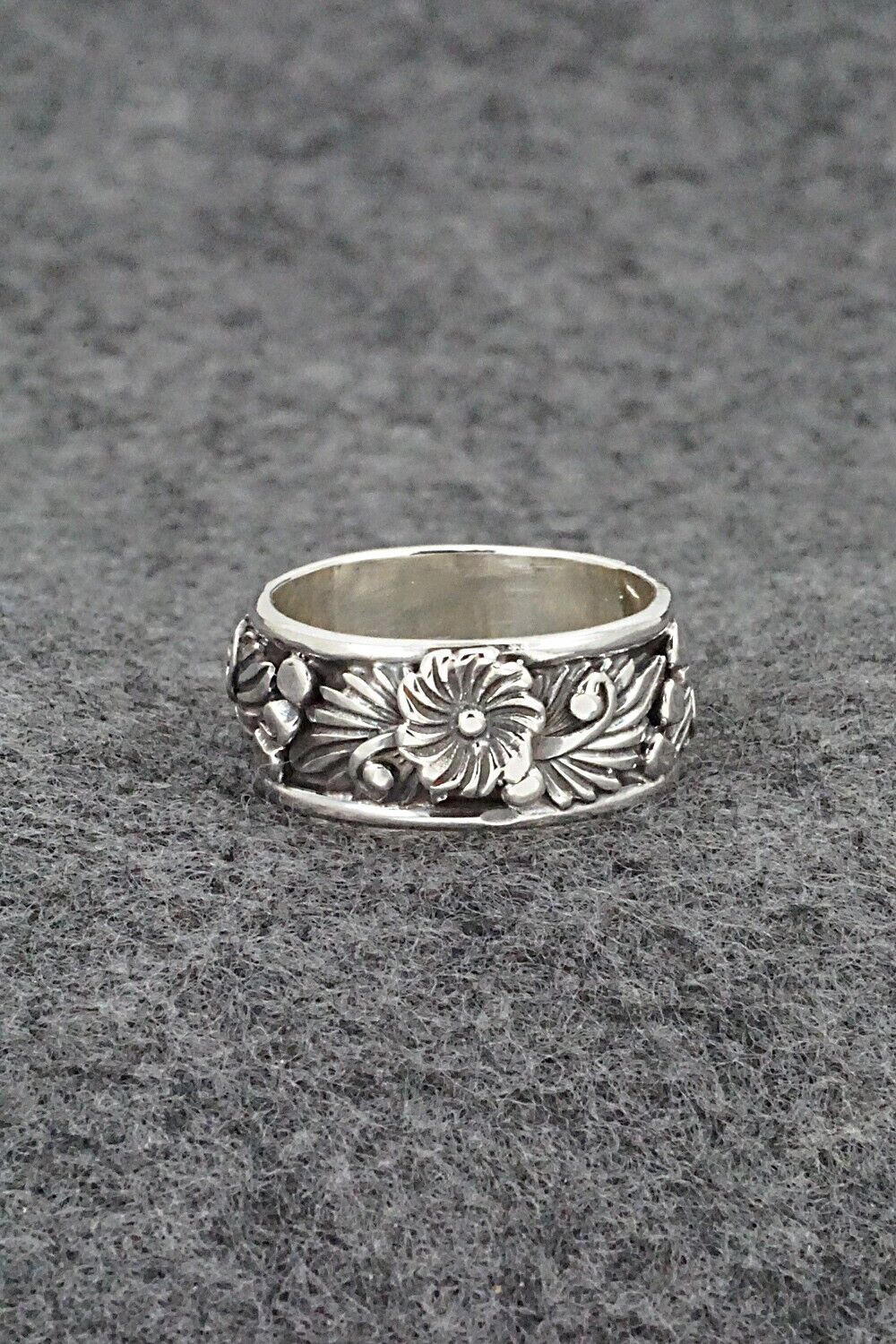 Sterling Silver Ring - Tom Dinetso - Size 8