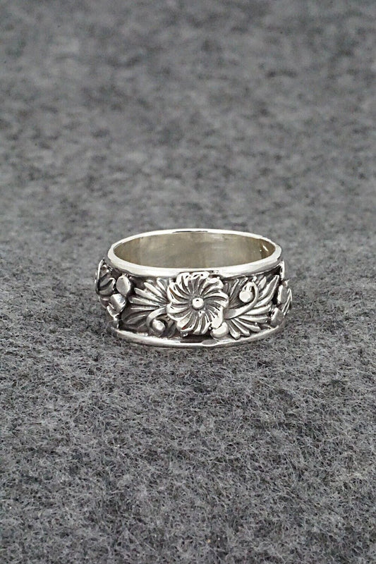 Sterling Silver Ring - Tom Dinetso - Size 7