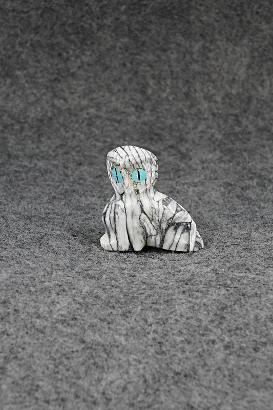 Owl Zuni Fetish Carving - Andres Jernention