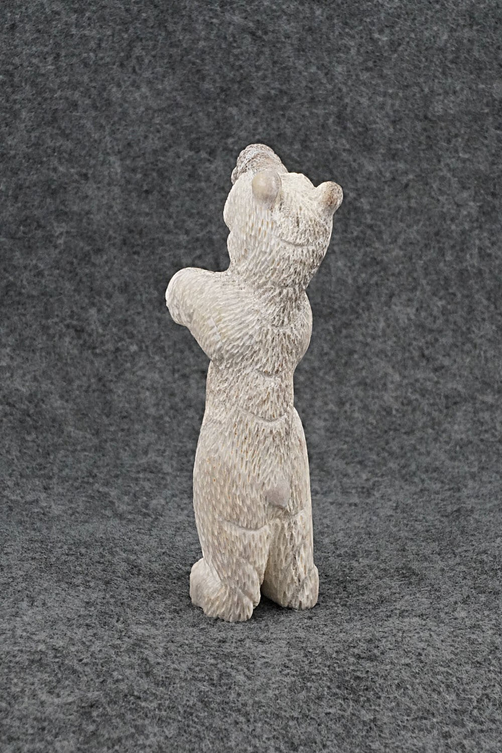 Bear Zuni Fetish Carving - Terrance Panteah