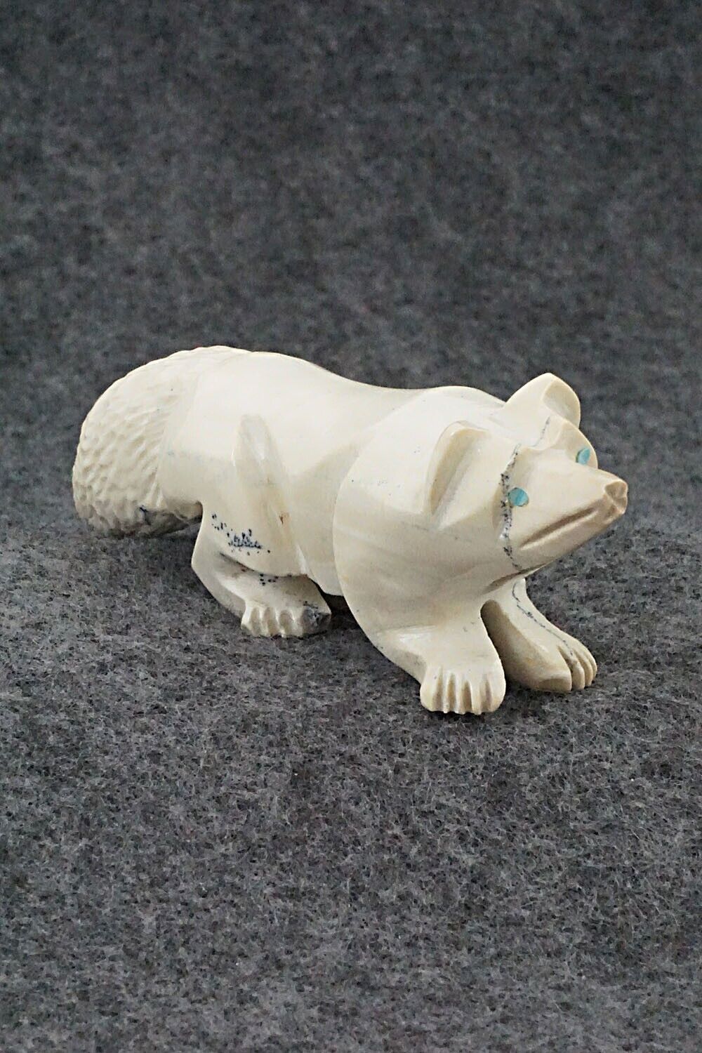 Wolf Zuni Fetish Carving - Tony Mackel
