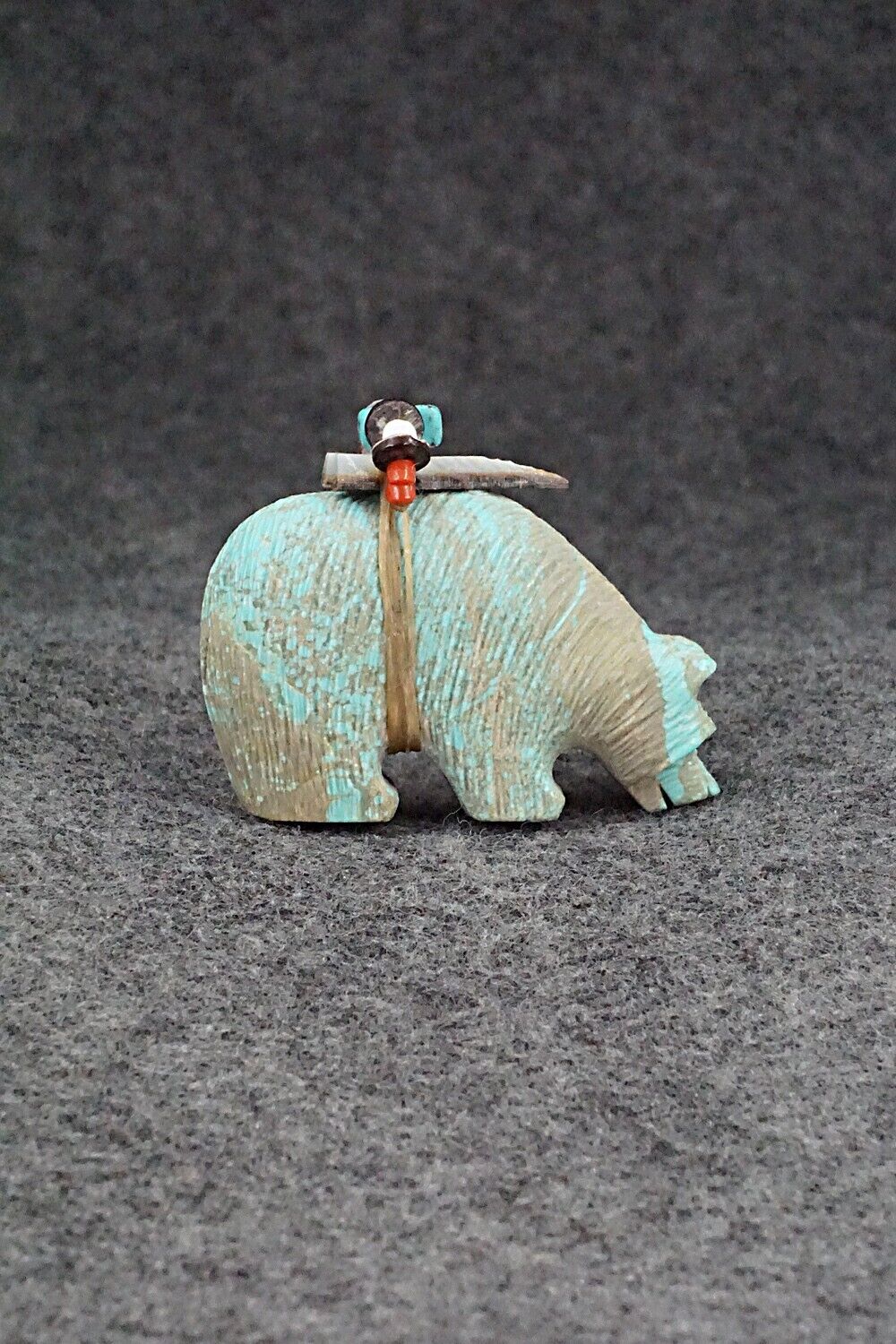 Bear Zuni Fetish Carving - Douglas Martza