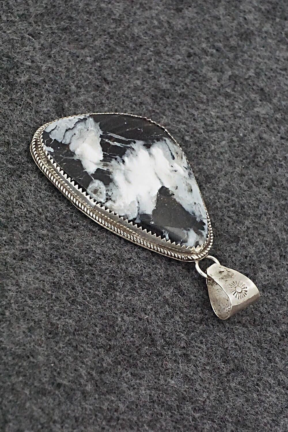 White Buffalo & Sterling Silver Pendant - Ernest Hawthorne
