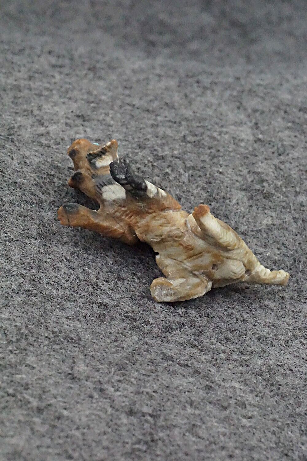 Bobcat Zuni Fetish Carving - Lance Cheama