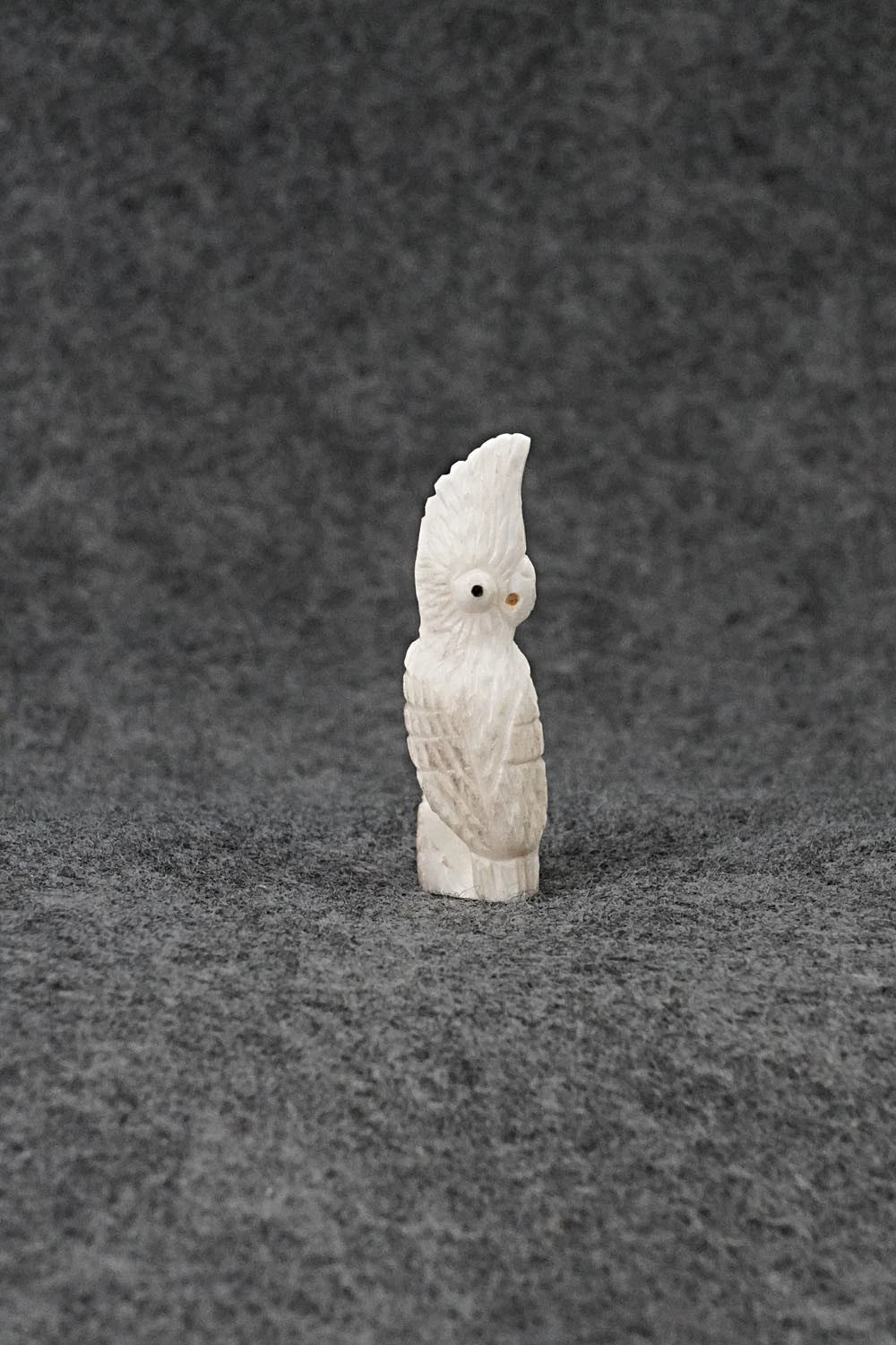 Parrot Zuni Fetish Carving - Chris Peina