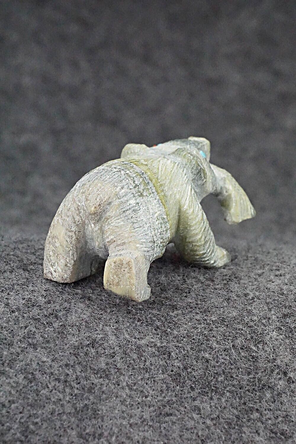 Bear with Fish Zuni Fetish Carving - Derrick Kaamasee