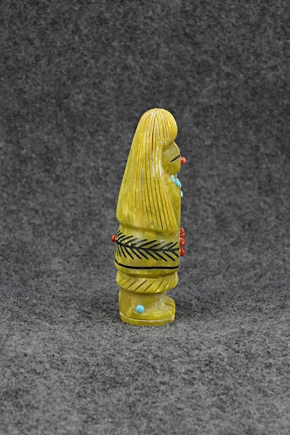 Corn Maiden Zuni Fetish Carving - Claudia Peina